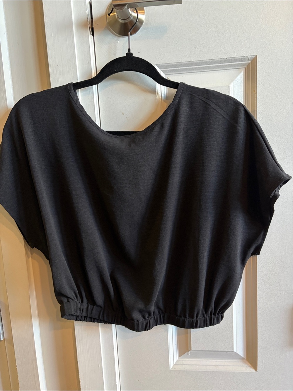 Black Elastic-Hem Women’s Top - Comfortable Casual Tee